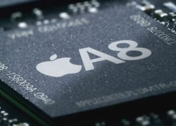 Apple’s AI Ascent: Revolutionizing iPhone Interactivity