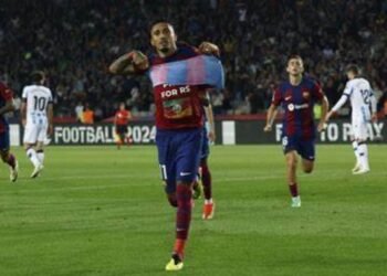 Barcelona Beats Real Sociedad 2-0: Lamine Yamal and Raphinha Shine