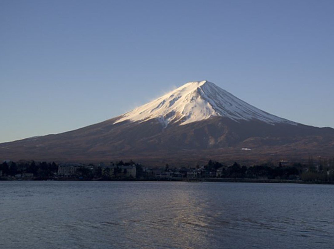 The Cheaper and Quieter Way to See Japan’s Mount Fuji