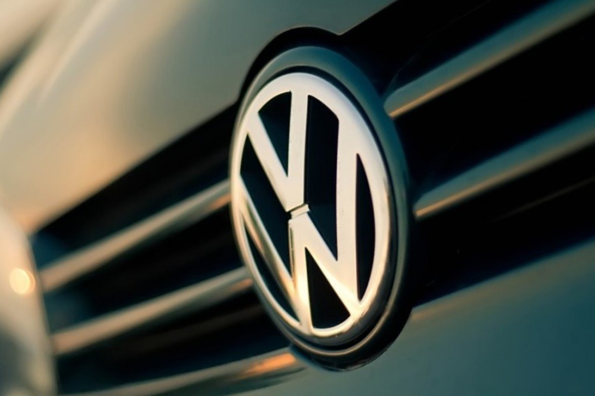 volkswagen leadership change cost cutting drive