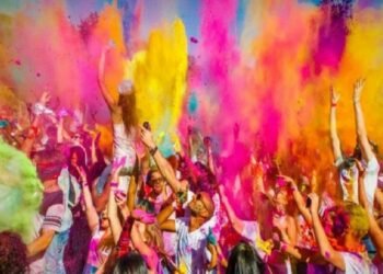 Holi festival celebrations in Mumbai